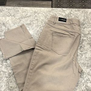 NWT- Women’s Size 18 Lane Bryant Straight Leg Sparkle Jeans